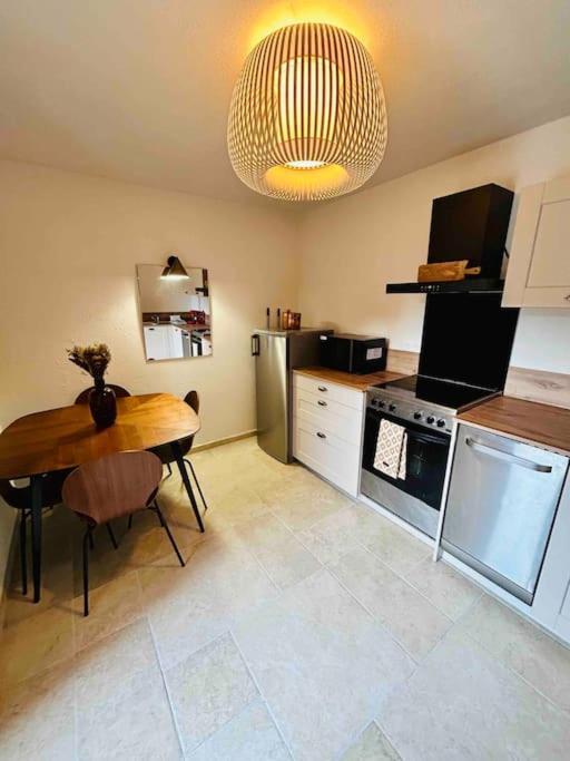 Charmant Petit Appartement Place De L Eglise เพียนา ภายนอก รูปภาพ