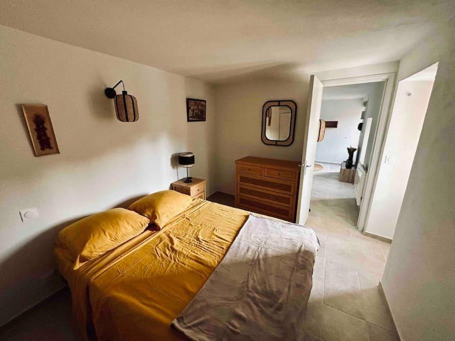 Charmant Petit Appartement Place De L Eglise เพียนา ภายนอก รูปภาพ
